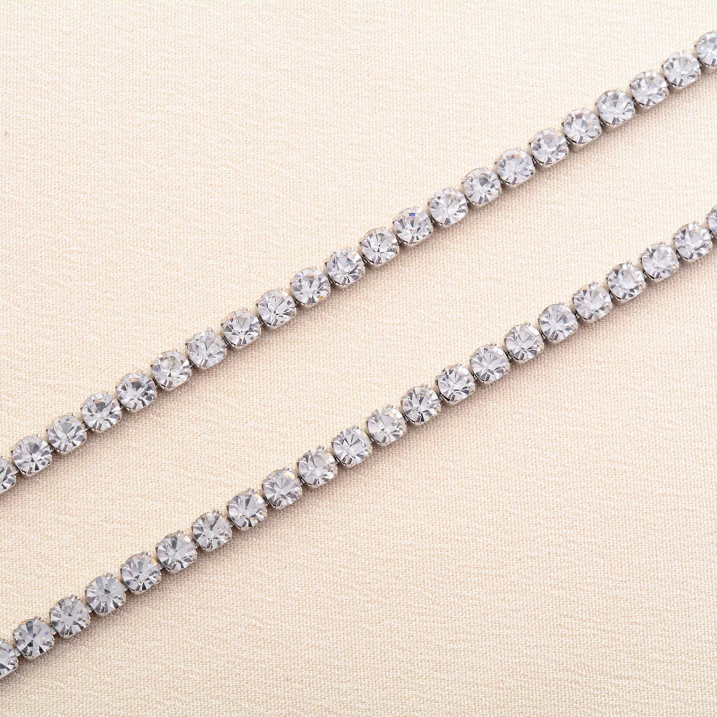 Luxe Crystal Tennis Chain Necklace for Women – Stainless Steel Cubic Zirconia Minimalist Choker & Chain Jewelry