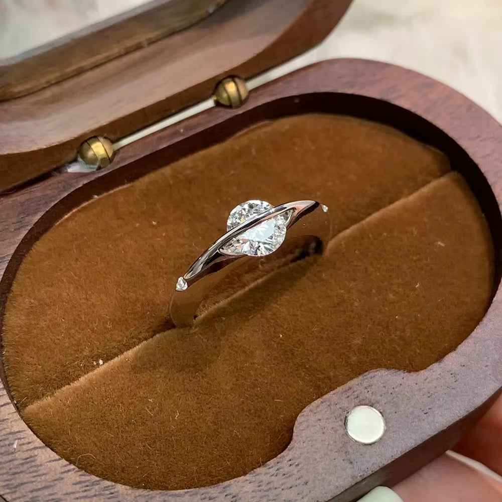 Eternal Spark Moissanite Solitaire Ring for Women – 1 Carat 925 Sterling Silver Engagement & Wedding Jewelry